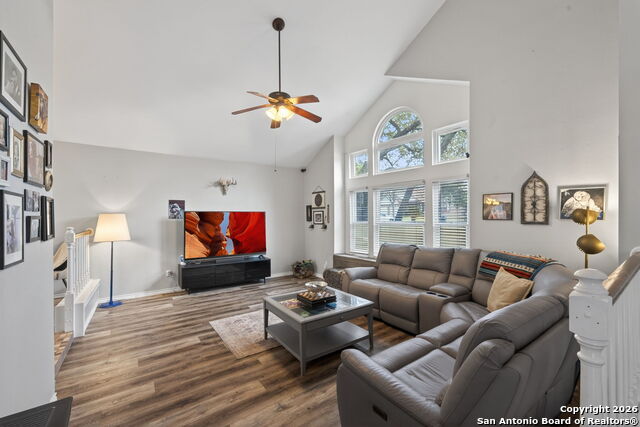 Image 5 of 27 For 7802 Benbrook