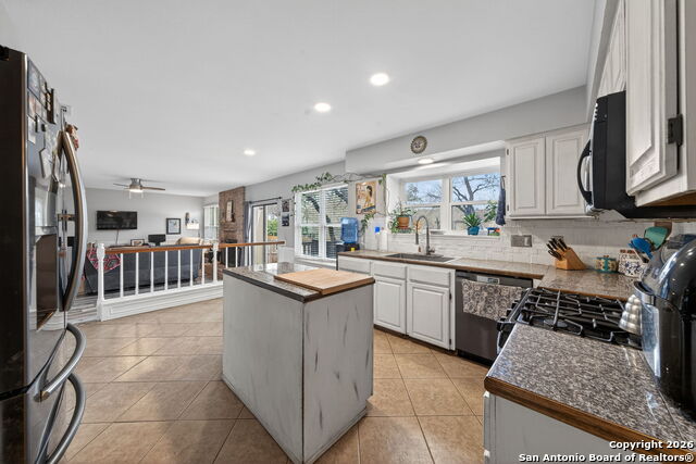 Image 9 of 27 For 7802 Benbrook