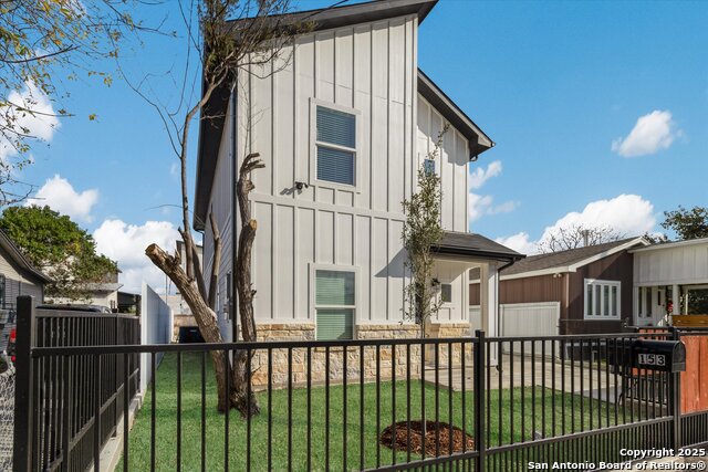 Image 16 of 20 For 153 Stribling