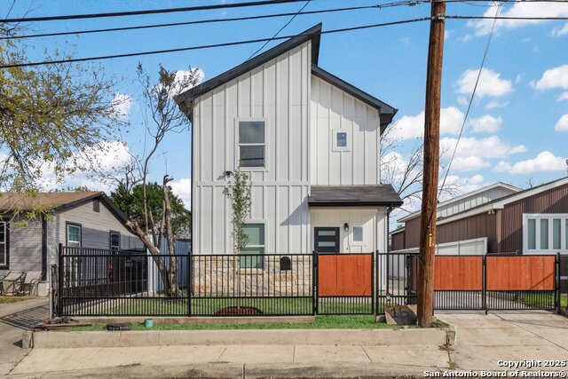 Image 17 of 20 For 153 Stribling