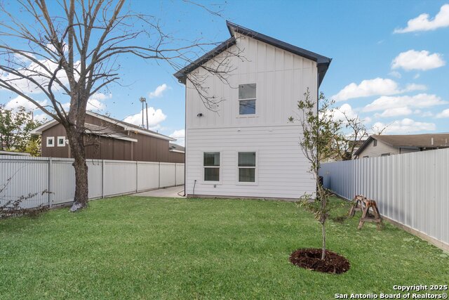 Image 19 of 20 For 153 Stribling