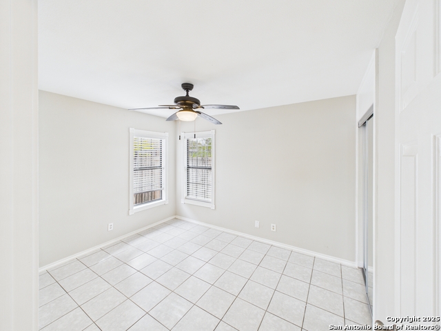 Image 16 of 23 For 5530 Knoll Krest