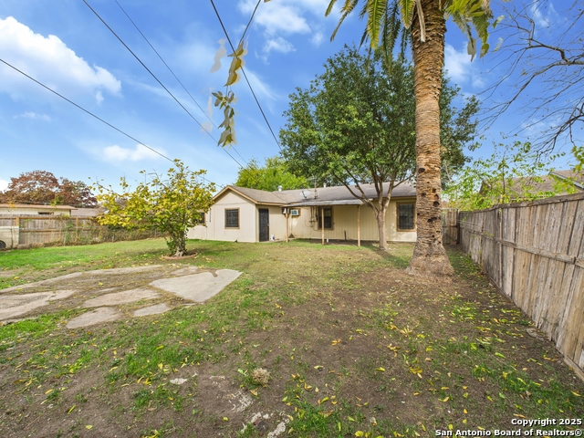 Image 21 of 23 For 5530 Knoll Krest