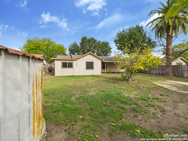 Image 23 of 23 For 5530 Knoll Krest