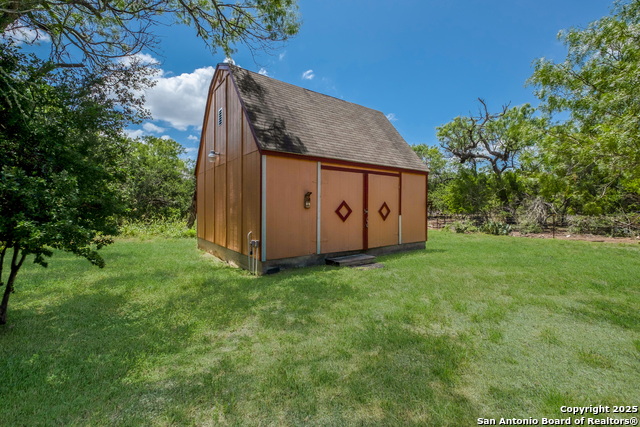 Image 29 of 32 For 1075 Quail Run