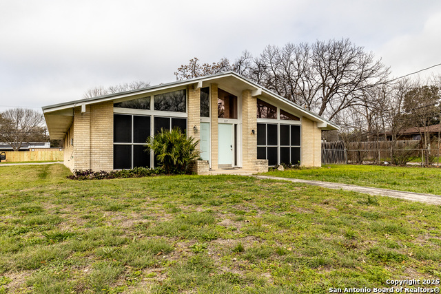 Details for 317 Gaiety Ln, Kirby, TX 78219