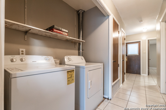 Image 13 of 24 For 317 Gaiety Ln