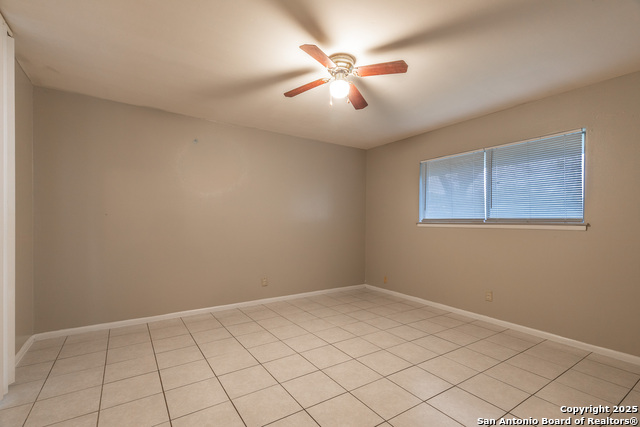 Image 14 of 24 For 317 Gaiety Ln