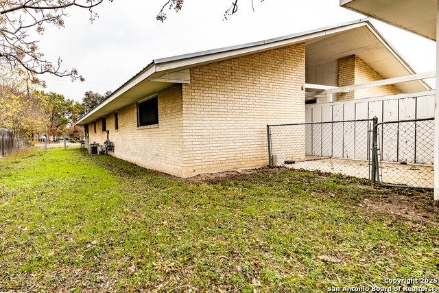 Image 22 of 24 For 317 Gaiety Ln