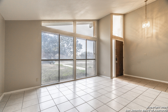 Image 7 of 24 For 317 Gaiety Ln