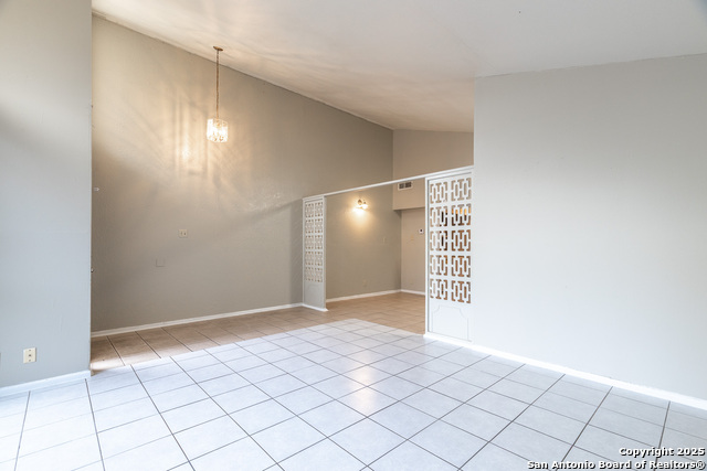 Image 8 of 24 For 317 Gaiety Ln