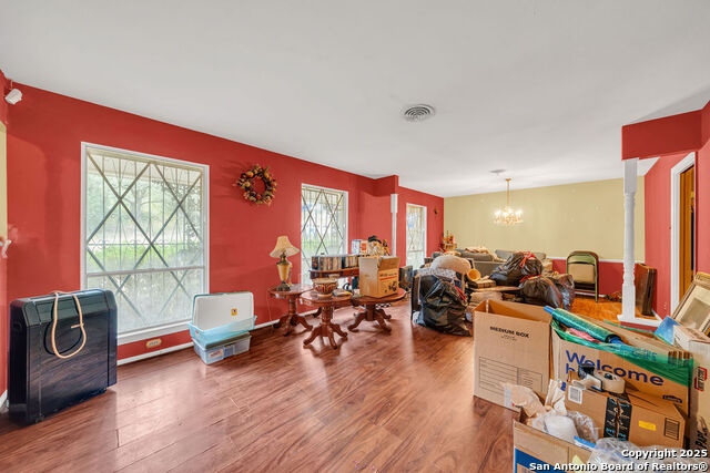 Image 10 of 26 For 3923 Longridge Drive