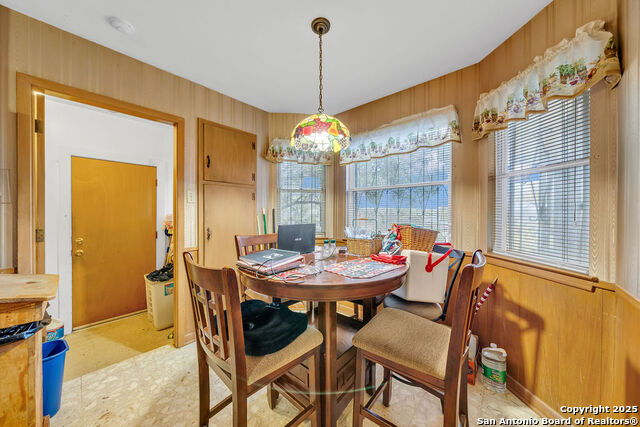 Image 12 of 26 For 3923 Longridge Drive