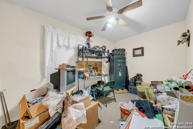 Image 21 of 26 For 3923 Longridge Drive