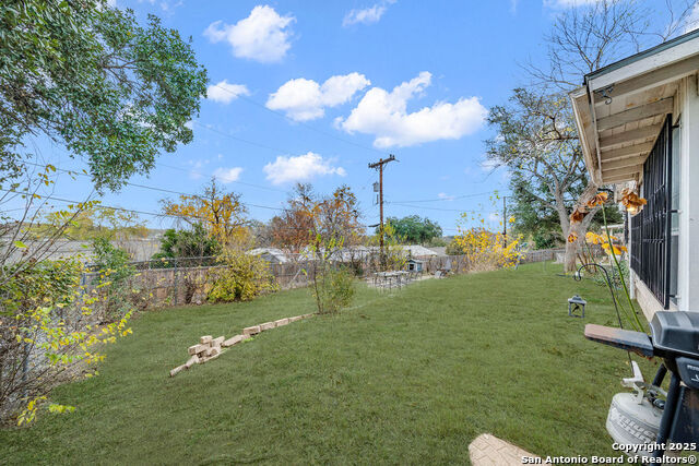 Image 24 of 26 For 3923 Longridge Drive