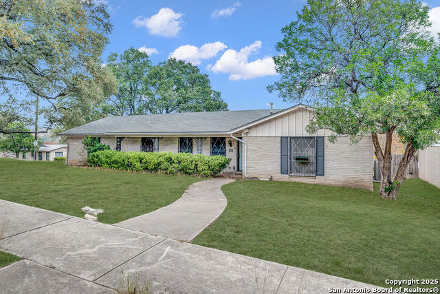 Image 3 of 26 For 3923 Longridge Drive