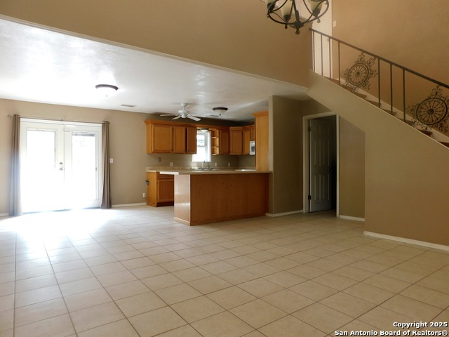 Image 4 of 33 For 30 Crestline Dr