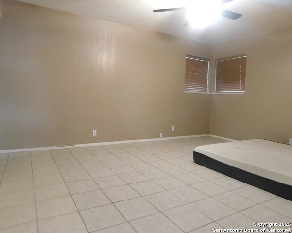 Image 8 of 33 For 30 Crestline Dr