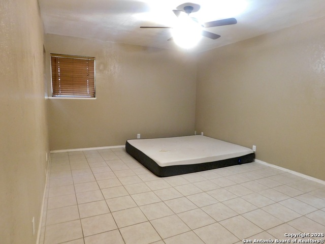 Image 9 of 33 For 30 Crestline Dr