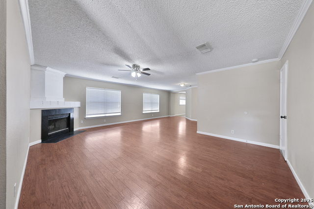 Image 5 of 33 For 807 Ellison Dr S