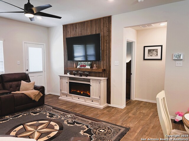 Image 13 of 23 For 4414 Lake Ritter