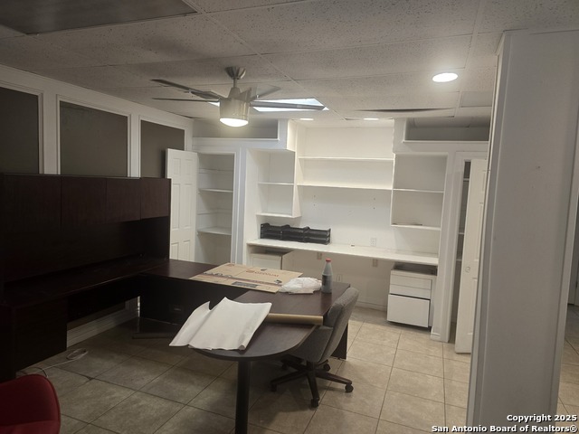 Listing photo id 7 for 4631 Vance Jackson  101