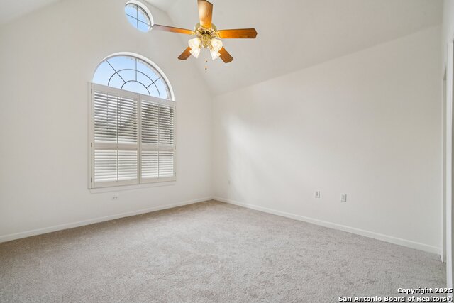 Image 22 of 47 For 17306 Fountain Mist