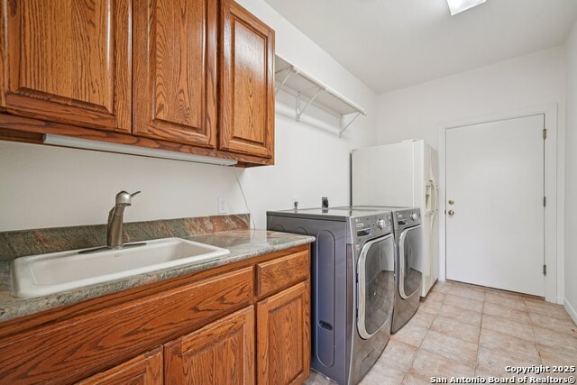 Image 34 of 47 For 17306 Fountain Mist