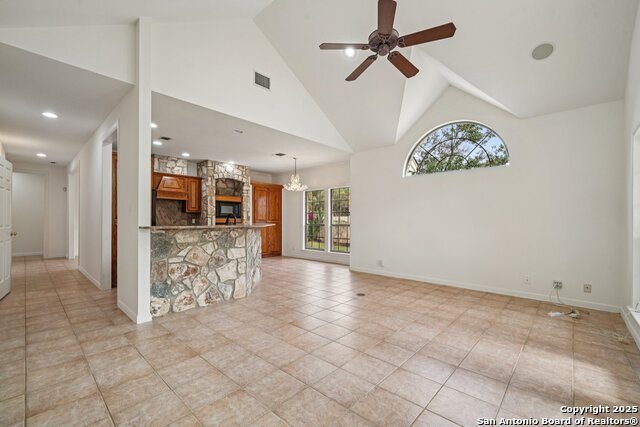 Image 5 of 47 For 17306 Fountain Mist