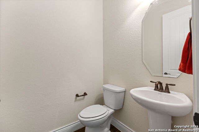 Image 27 of 35 For 3606 Strait Song