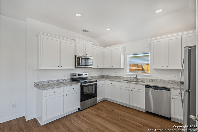 Image 10 of 31 For 16140 Farmer