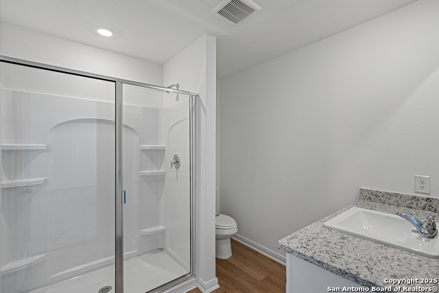 Image 14 of 31 For 16140 Farmer