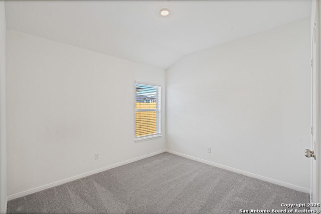 Image 18 of 31 For 16140 Farmer