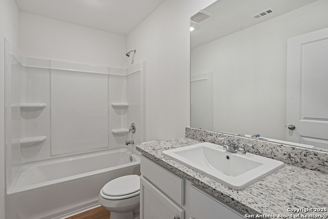 Image 19 of 31 For 16140 Farmer