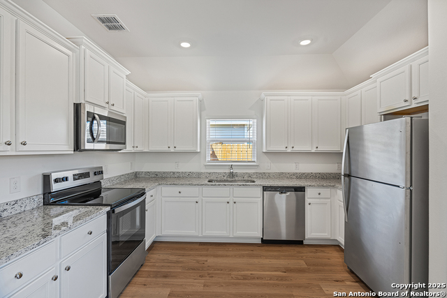 Image 9 of 31 For 16140 Farmer