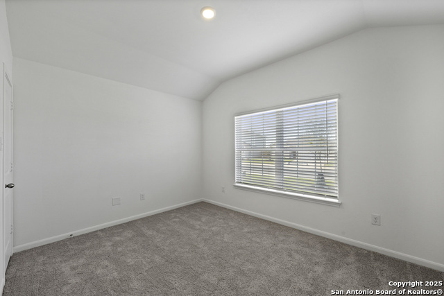 Image 14 of 30 For 16021 Stratford Cove