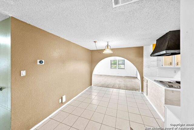 Image 10 of 30 For 2815 Big Horn Dr