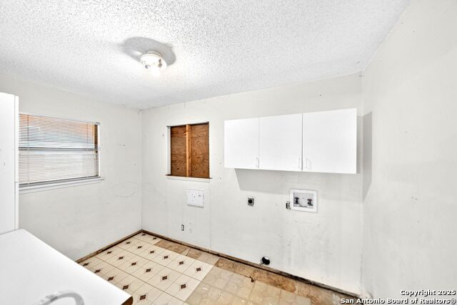 Image 15 of 30 For 2815 Big Horn Dr