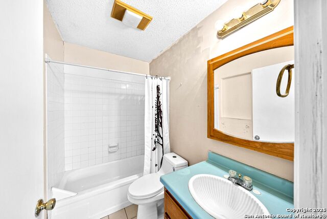 Image 25 of 30 For 2815 Big Horn Dr