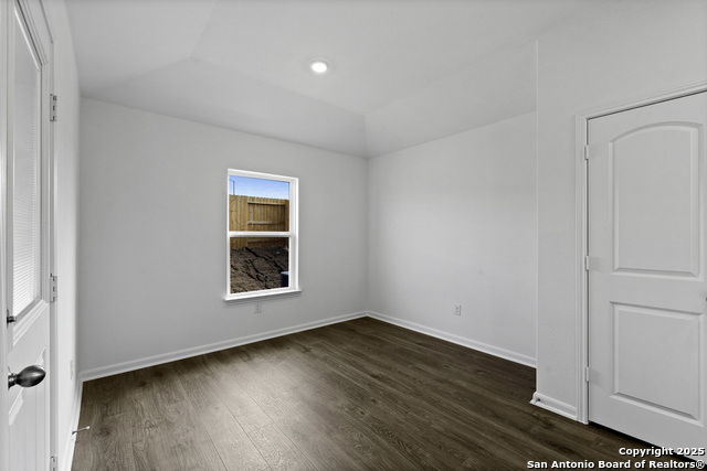 Image 10 of 29 For 16004 Stratford Cove