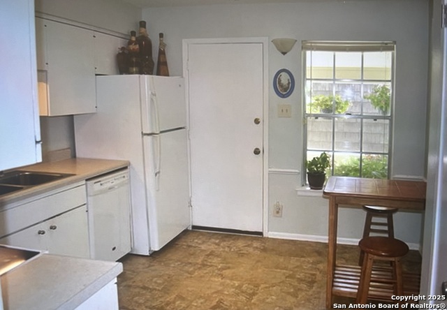 Image 3 of 12 For 2300 Nacogdoches  263-r