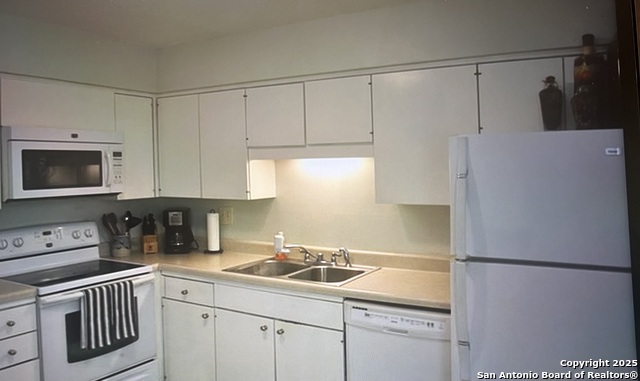 Image 4 of 12 For 2300 Nacogdoches  263-r