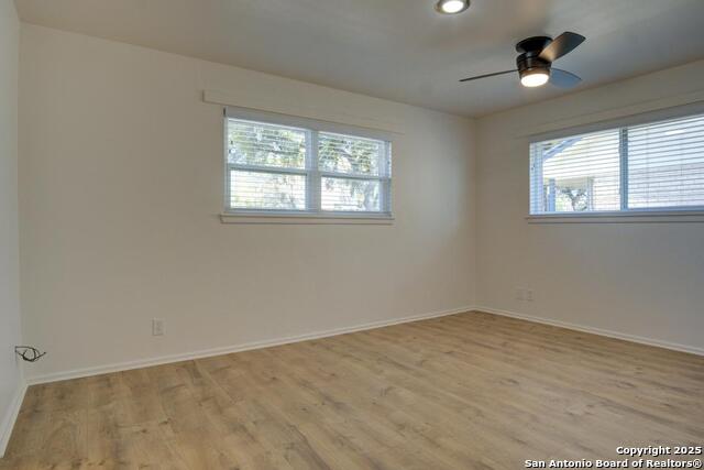 Image 17 of 36 For 150 Sprucewood