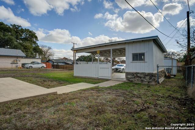 Image 33 of 36 For 150 Sprucewood