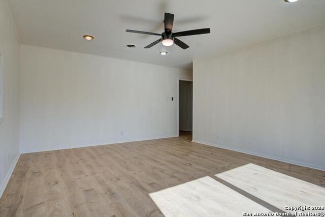 Image 7 of 36 For 150 Sprucewood