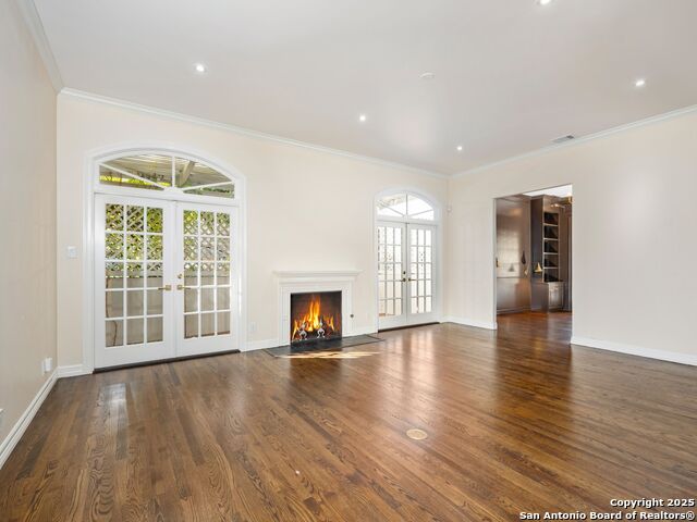 Image 12 of 60 For 160 Burr