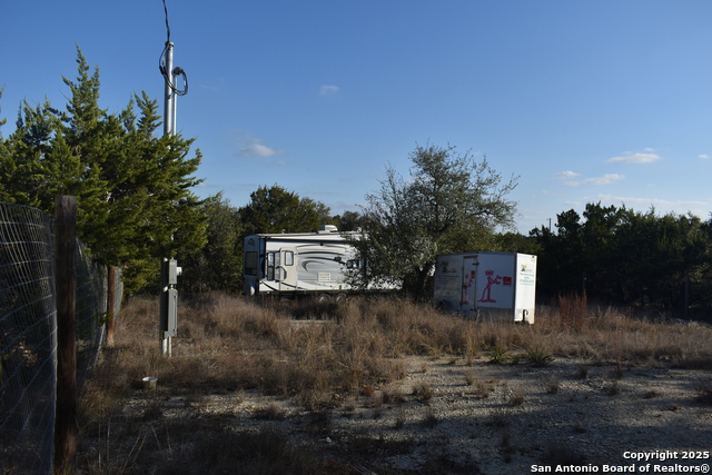 Image 3 of 13 For 154 Valley View