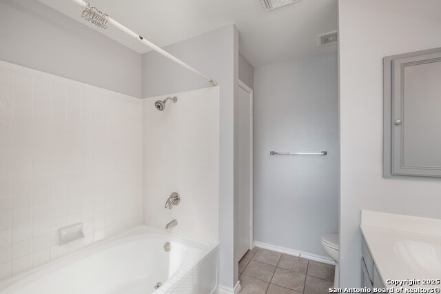 Listing photo id 20 for 7403 Legend Point Dr