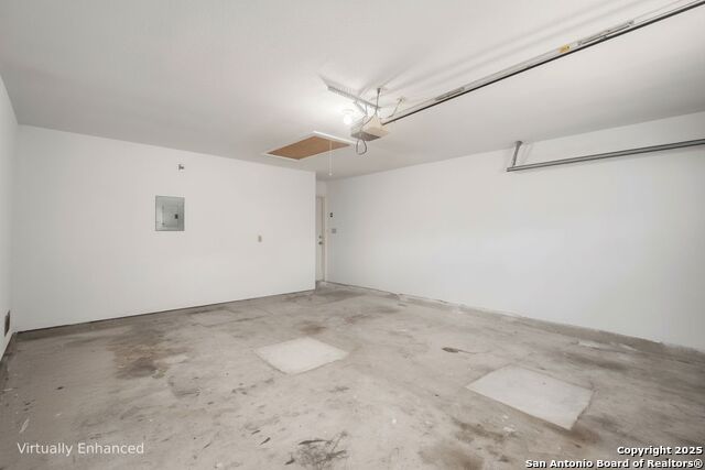 Listing photo id 29 for 7403 Legend Point Dr