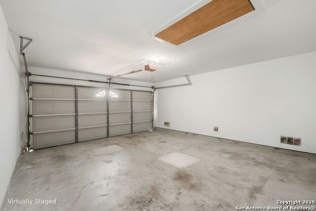 Listing photo id 30 for 7403 Legend Point Dr